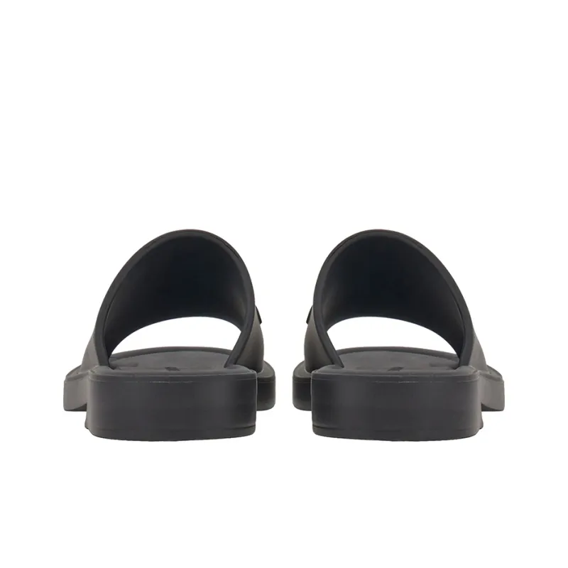 FERRAGAMO Logo-embossed Sandals-3