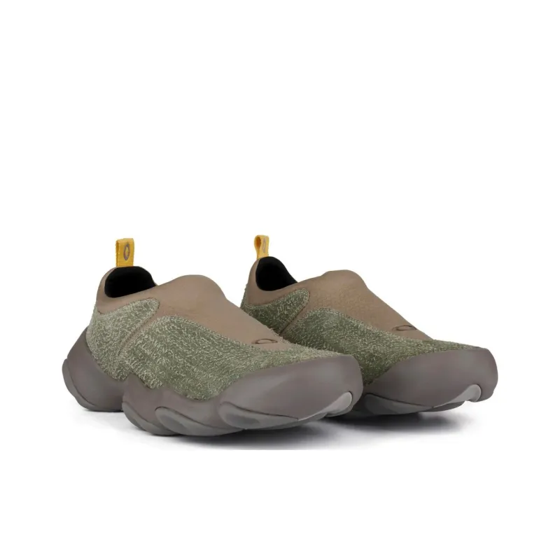 Brain Dead x Oakley Factory Team Shock Absorbers With Slip Resistant Features Low Top Outdoor Shoes Unisex Grass Green-1