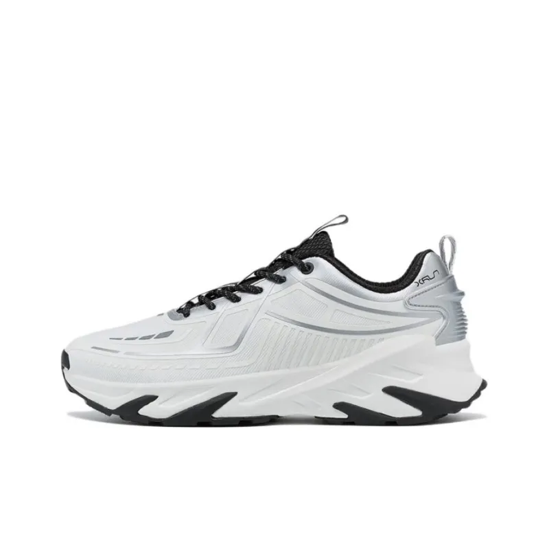 XTEP Cushioned Anti Slip And Wear Resistant Warm Low Top Running Shoes Men's Sail White-0