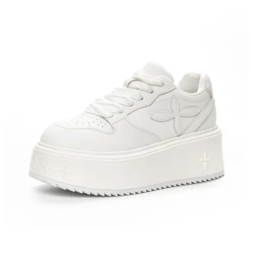 Roubini Low Top Skateboard Shoes Women's White