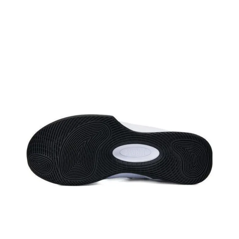 Jordan Ultra.Fly 2 Low White Black-4