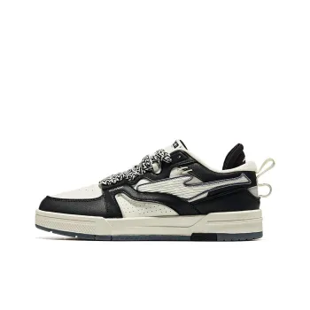 Erke Starlight Abrasion Resistant Breathable Low Top Skateboard Shoes Women's Black White
