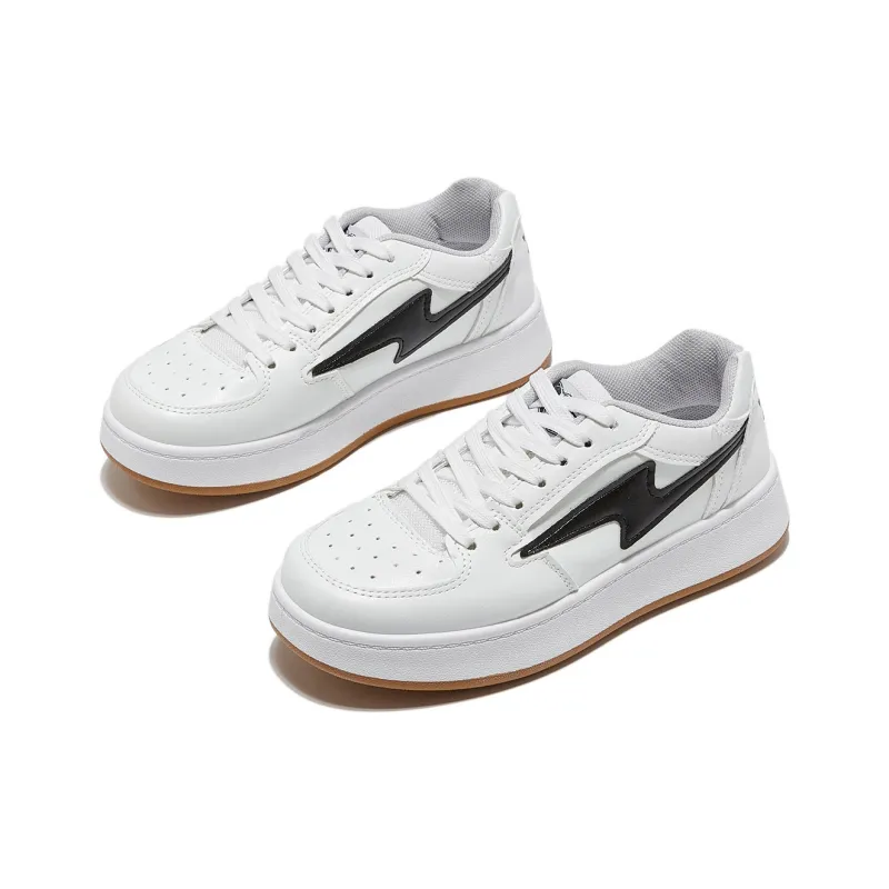 Komanic Non slip Lightweight Low Top Skateboard Shoes Women's White-1