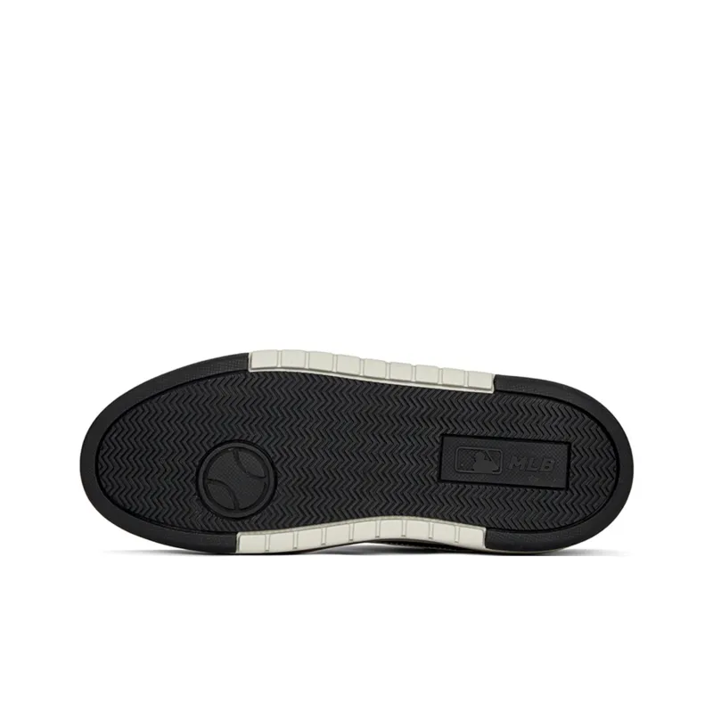 MLB New York Yankees Anti Slip Wear Resistant Mid Top Skateboard Shoes Unisex Black Beige-5
