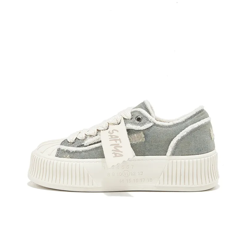 XINGQILIUQIXIA x Safiya Wear-Resistant Breathable Lightweight Height Increasing Low-Top Canvas Shoes Women's-1