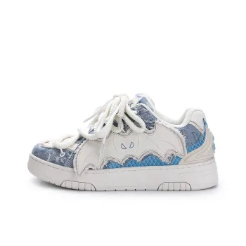 VHCK Batman Collection Anti Slip And Wear Resistant Breathable Low Top Stylish Skateboarding Shoes Puffy Shoes Unisex