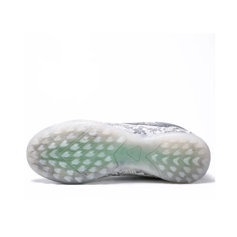 GESENLANG Slip-Resistant Lightweight Reflective With High Visibility Soccer Shoes Unisex-14