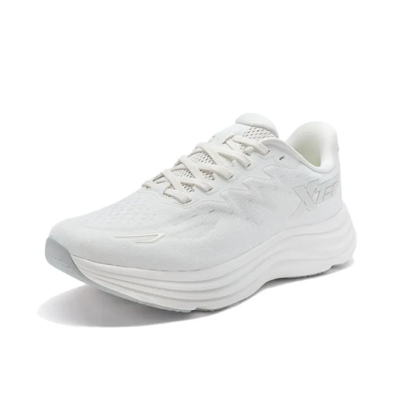 XTEP Cushioning Wear Resistant Low Top Casual Running Shoes Men's White-0