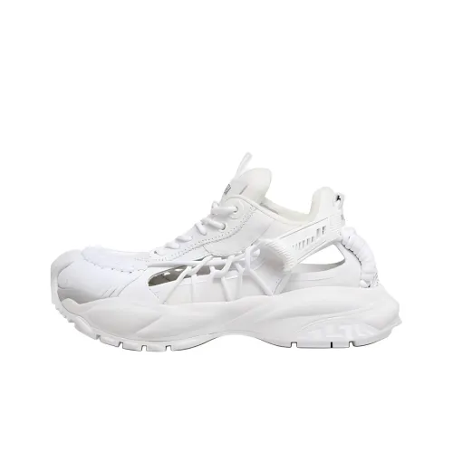 VERSACE Low Top Casual Shoes Women's White