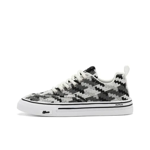 Moffett Slip-Resistant Low-Top Skateboard Shoes Men's