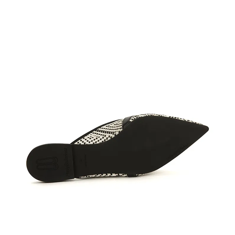 PrettyBallerinas Wrap-toe Slippers Women's Black White-4
