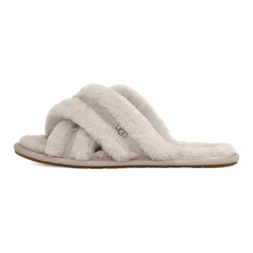 UGG Slippers / Home Slippers