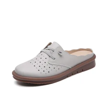 Reivanti Slip Resistant Wrap toe Slippers Women's Gray