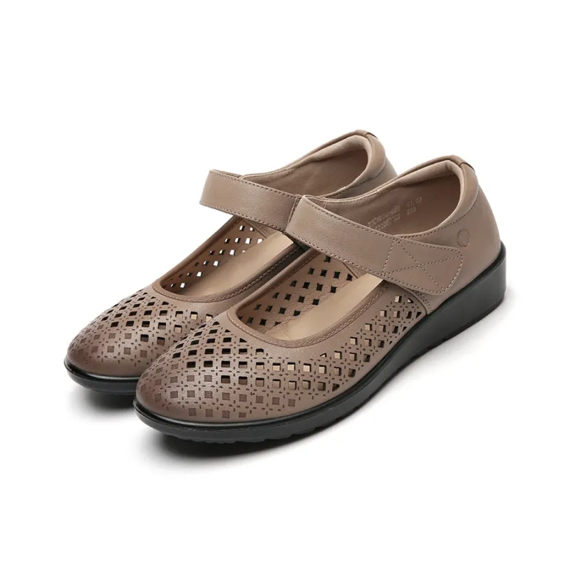 Cigna Clogs Women's-6