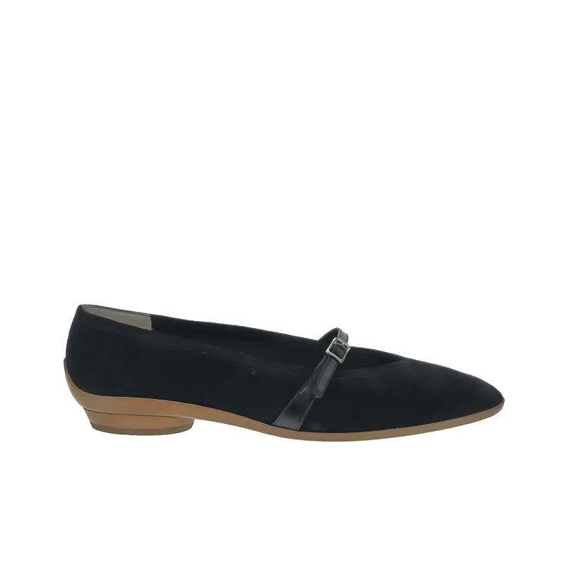 FERRAGAMO Flat Shoes Women's Black-1