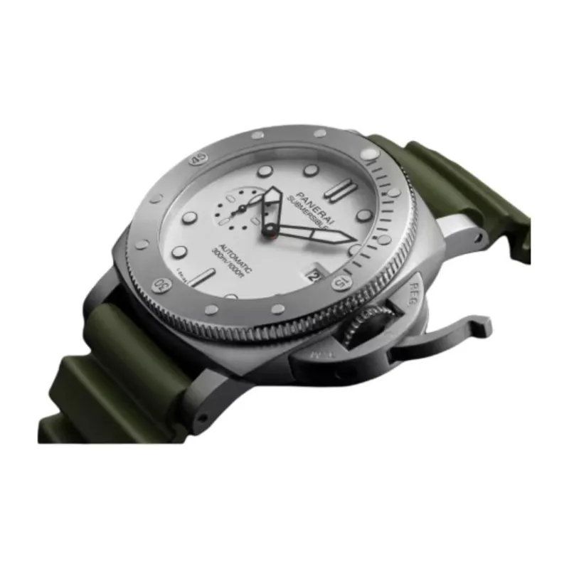 PANERAI 2024 Unworn Submersible 44mm-2