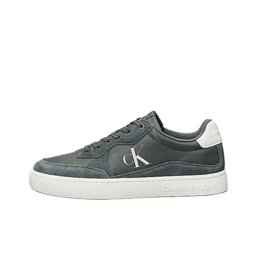 CALVIN KLEIN Low-Top Skateboard Shoes Men's Brown Shorts