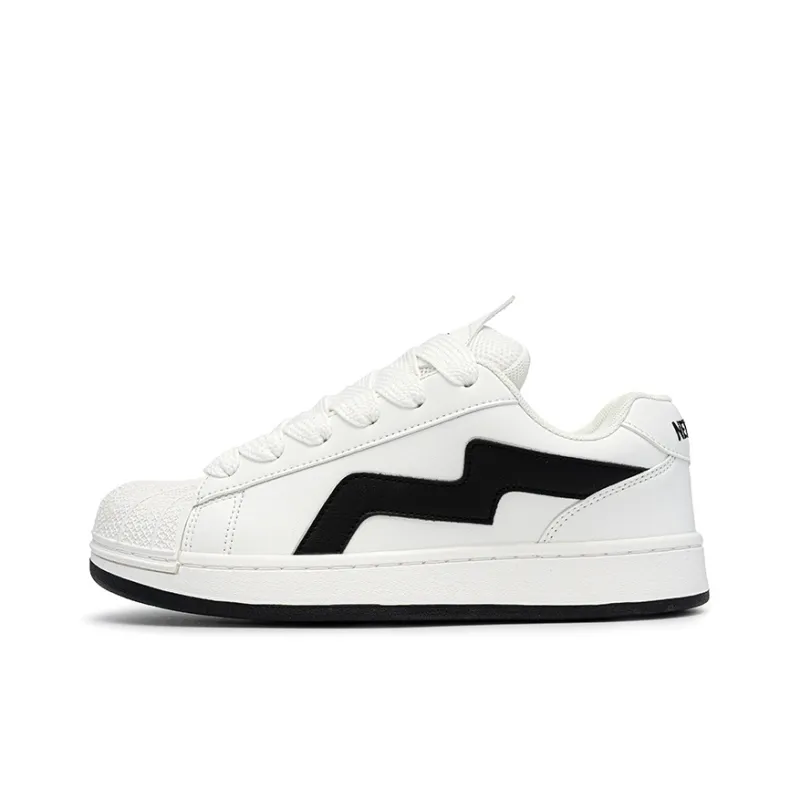 N6K8 Anti Slip And Wear Resistant Lightweight Low Top Skateboard Shoes Unisex White Black Gift Box Set-1