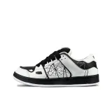 White Black Spider