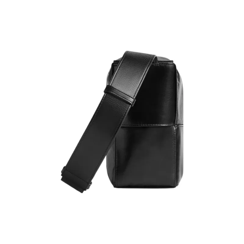 Bottega Veneta Arco Camera Bag-1