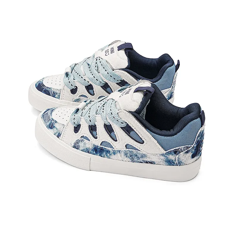 MINISO Low-Top Skateboard Shoes Unisex Blue And White Porcelain Blue-3