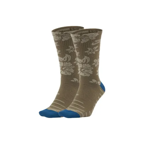 Nike Unisex Mid-Calf Socks