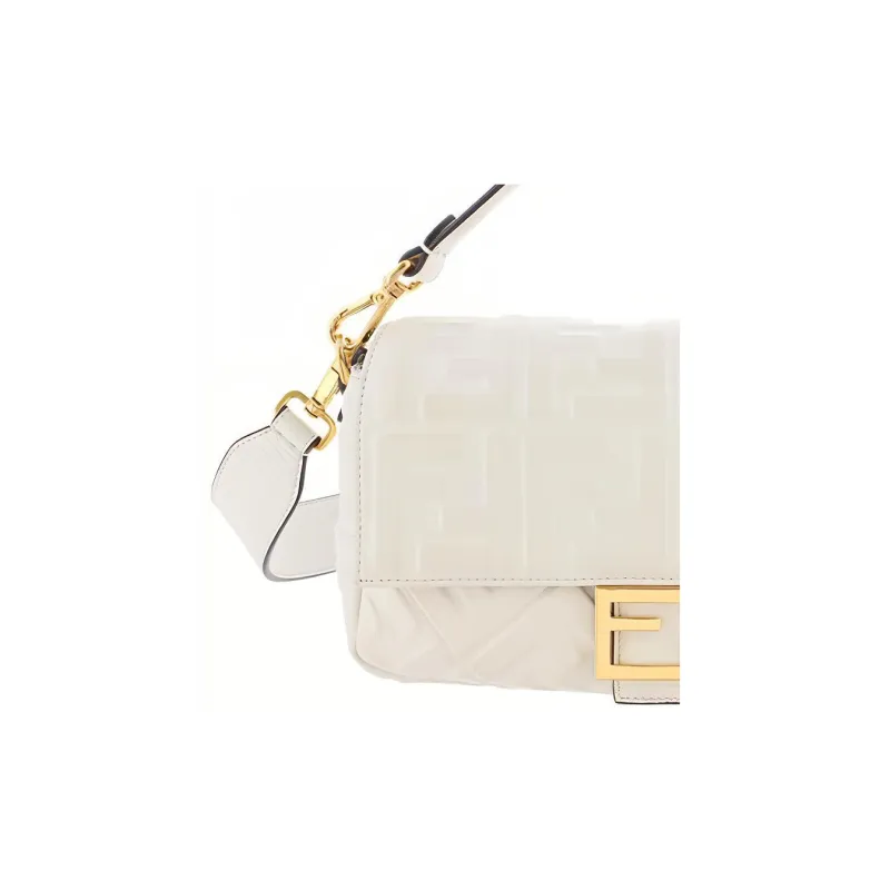 FENDI By Marc Jacobs Baguette Medium White Leather Bag-4