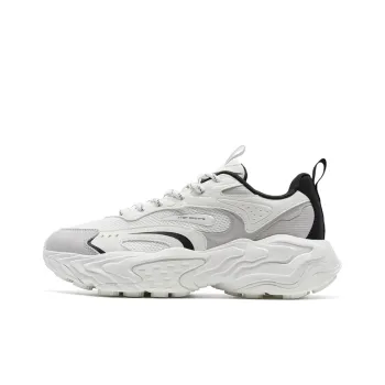 XTEP Migratory Lightweight Height Increasing Low Top Casual Shoes Men's Sail White