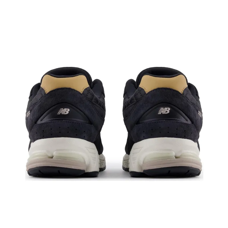 New Balance 2002R Quilted Black-5