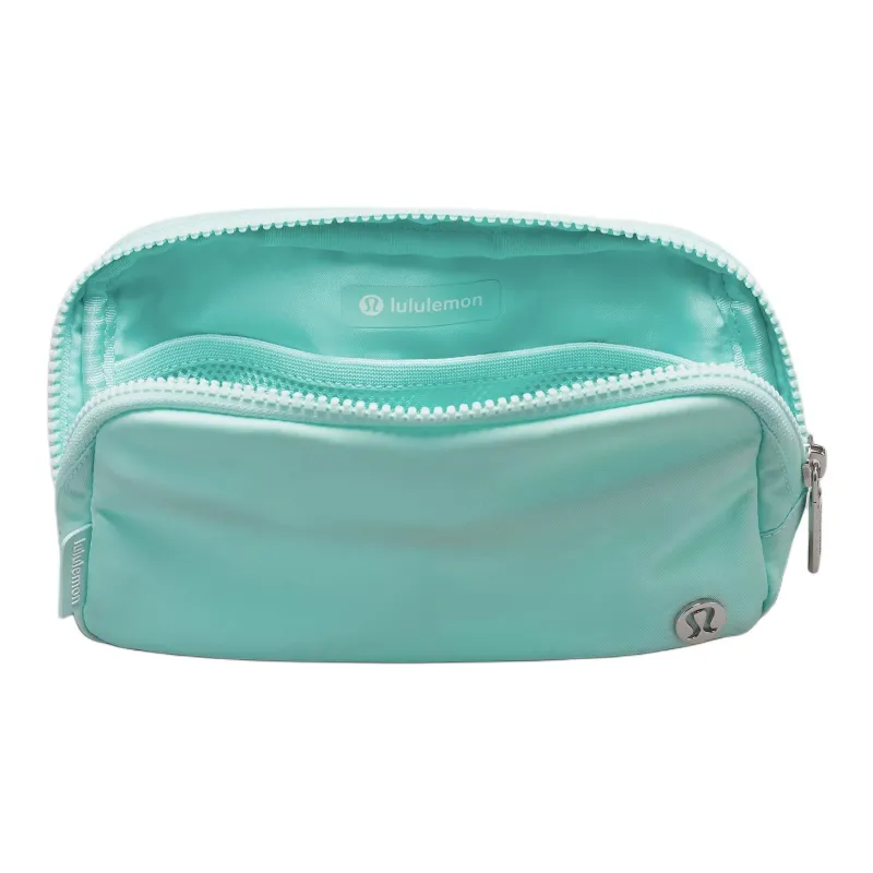 Lululemon Everywhere Recycled Polyester One Shoulder Crossbody Fanny Pack Regular Unisex Mint-3