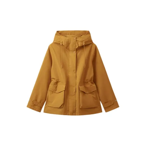 AIGLE Windbreaker Jackets Women's Spicy Yellow