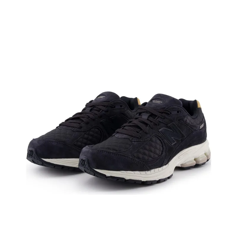New Balance 2002R Quilted Black-2