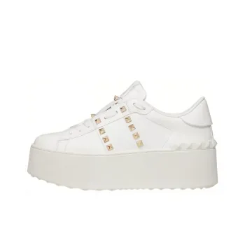 Valentino Garavani Rockstud Untitled Leather Flatform Sneakers