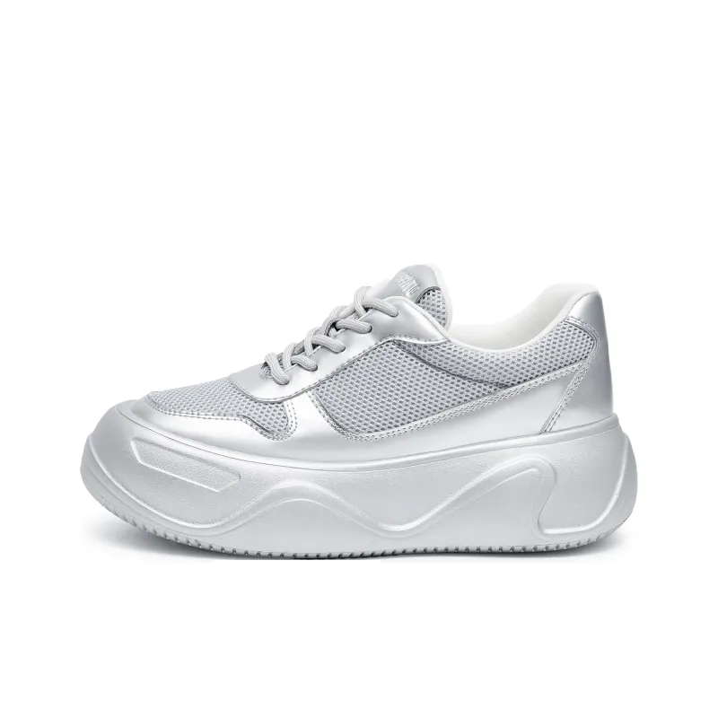 Staccato Cloud Sea Wave Treading Abrasion Resistant Slip Resistant Low Top Casual Shoes Women's-0