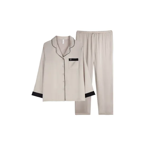 Xuan Liang Women's Pajama Sets