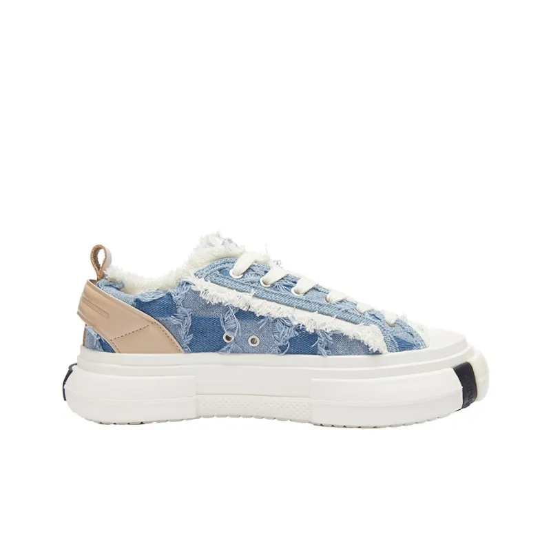 SMILEREPUBLIC INCEPTION LIGHT BLUELATTICE Height Increasing Low Top Canvas Shoes Unisex Light Blue-1