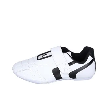 Competition Anti Slip Wear Resistant Low Top Taekwondo Shoes Unisex Black White