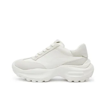 Staccato Abrasion Resistant Low Top Chunky Sneakers Women's