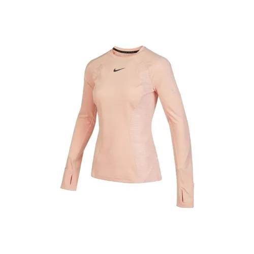 Nike T-Shirts Women's Skin