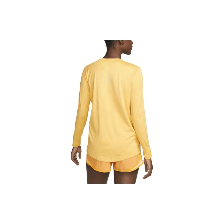 Nike T-Shirts Women's Yellow Jade Gold-1