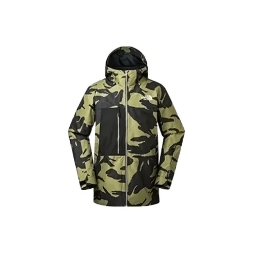 THE NORTH FACE Jackets Men Black/Green