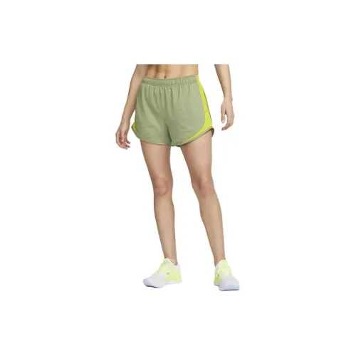 Nike Casual Shorts Women's Yellow Green