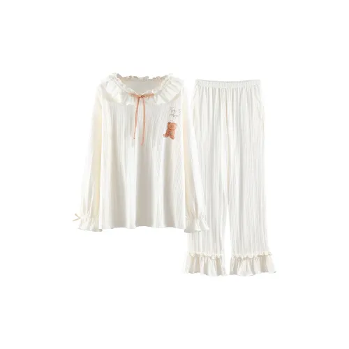 The Story Of The Flower Season Pajama Set Women's White