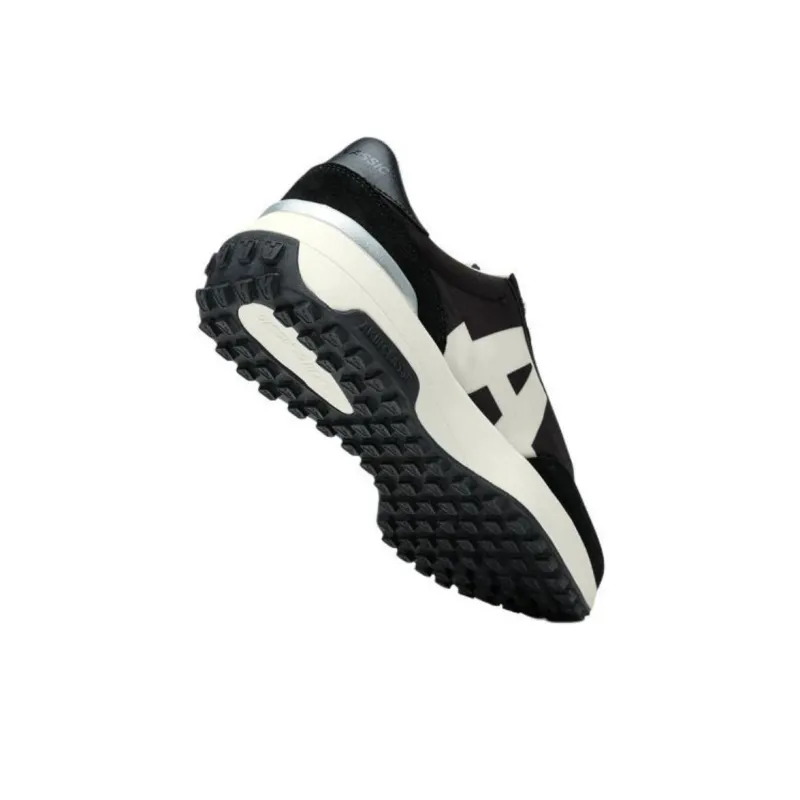 AKIII CLASSIC SPRING FIRED Low Top Casual Shoes Unisex Black-7