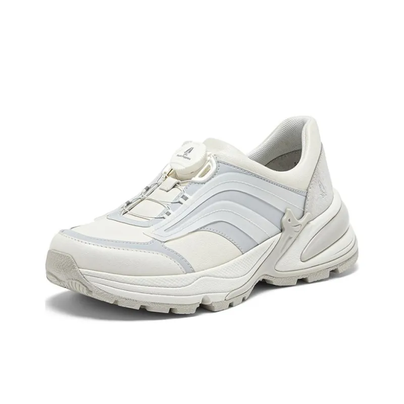 Hush Puppies Low-Top Chunky Sneakers Women's-7