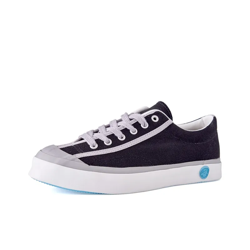 IT'S WEIRD Anti Slip And Wear Resistant Lightweight Low Top Skateboard Shoes Unisex Black Gray Color-2