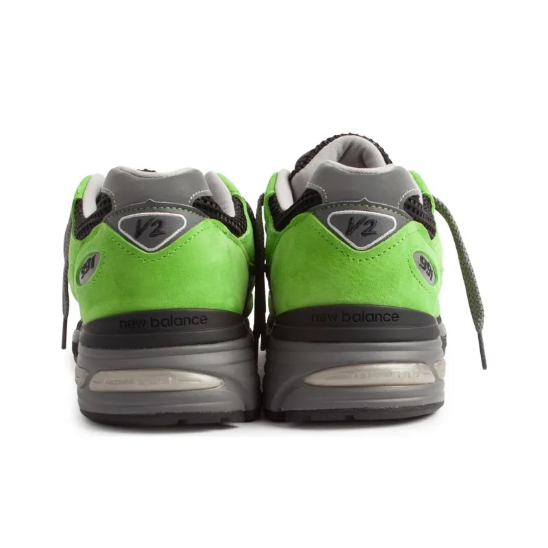 New Balance 991v2 MiUK City Exclusive Pack Europe Starcow Paris Exclusive-4