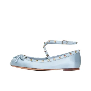 Valentino Garavani Rockstud Bow Detailed Ballerina Shoes Women's