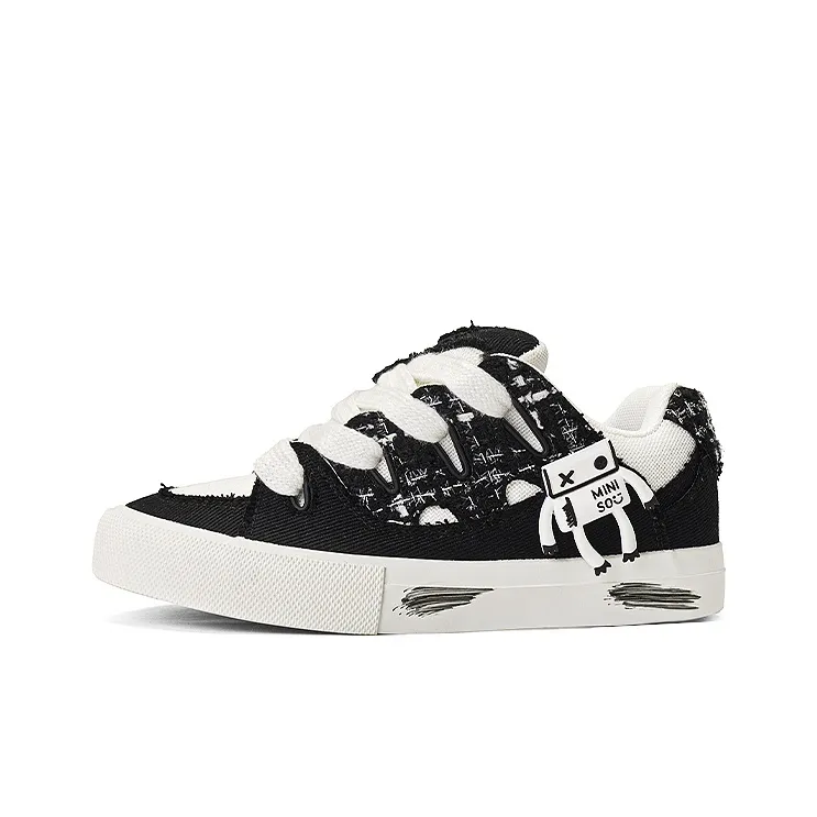 MINISO Low Top Skateboard Shoes Women's-0