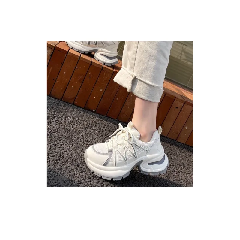 LIANGHUO Cushioning Anti Slip Wear Resistant Breathable Impact Resistant Low Top Chunky Sneakers Women's-4